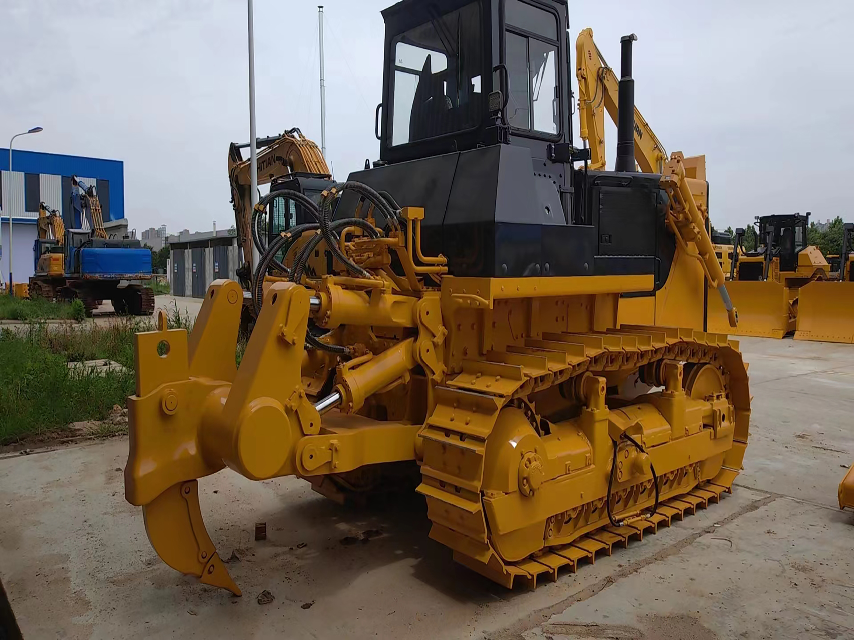 KOMAMAX SD26 Bulldozer