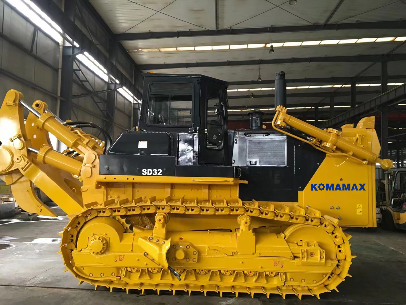 KOMAMAX SD32 Bulldozer