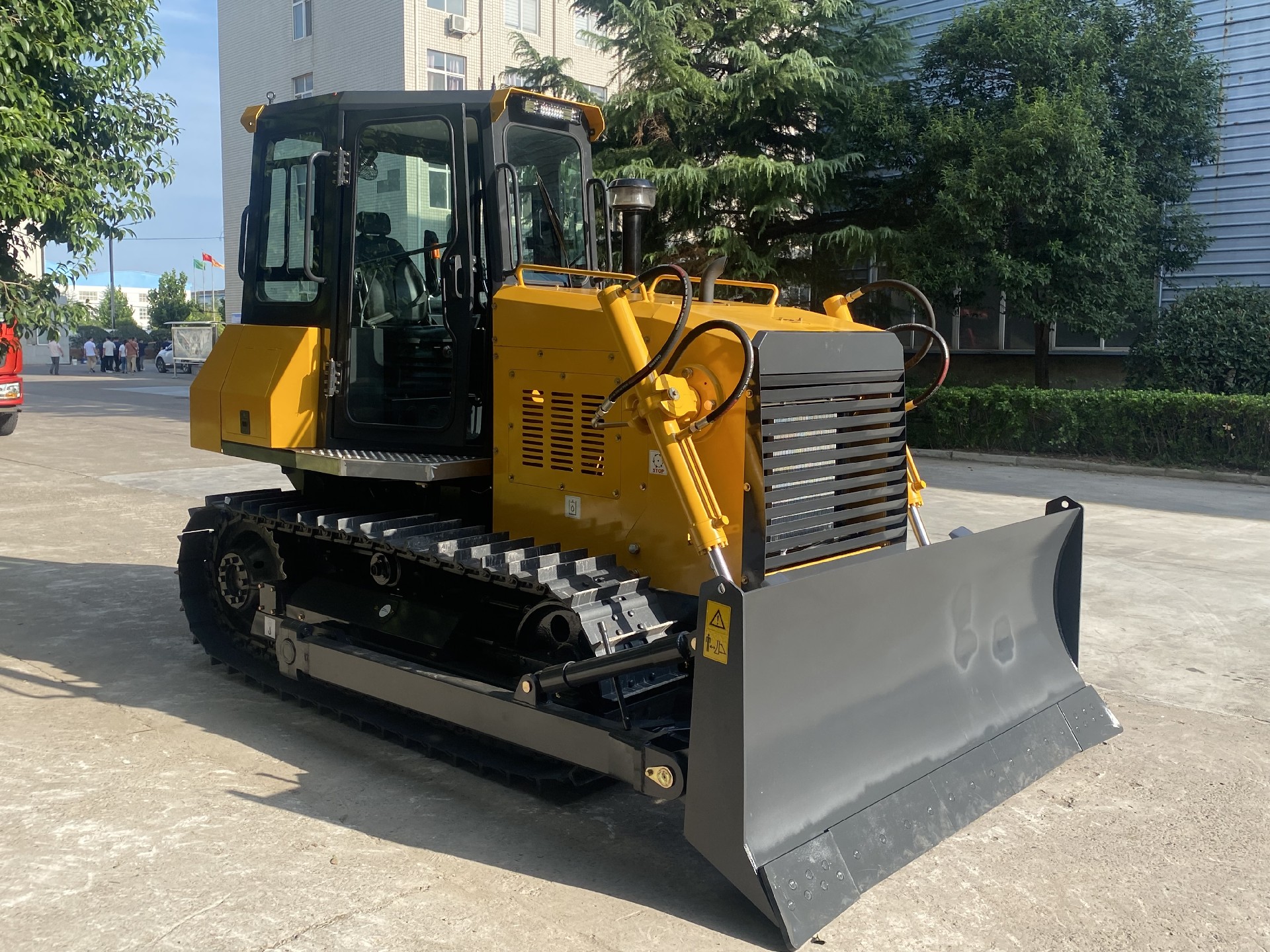 Small standard bulldozer  SD08