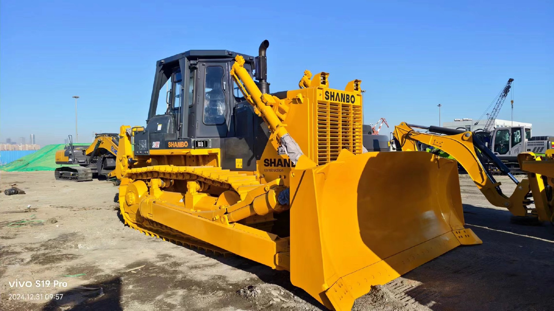 Bulldozers arrive at Tianjin Port